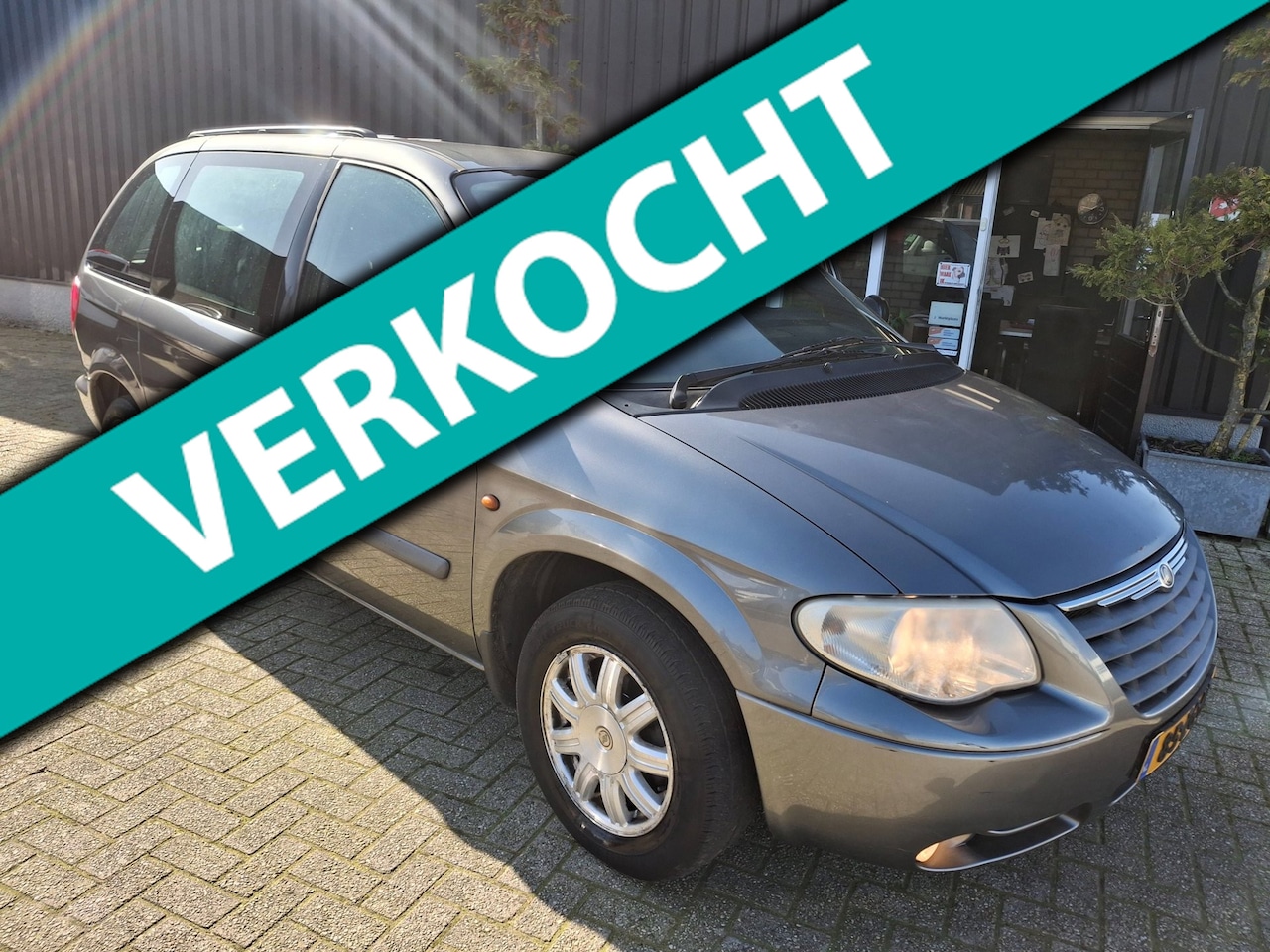 Chrysler Voyager - 3.3i V6 SE 3.3i V6 SE - AutoWereld.nl
