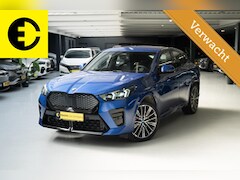 BMW iX2 - eDrive20 65 kWh | 96, 9% SOH | Alcantara stoelen | Camera