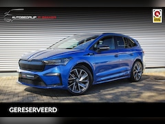 Skoda Enyaq iV - 80 Sportline // Trekhaak | Race Blue | Warmtepomp | 94% SoH | Sfeerverlichting | Camera |