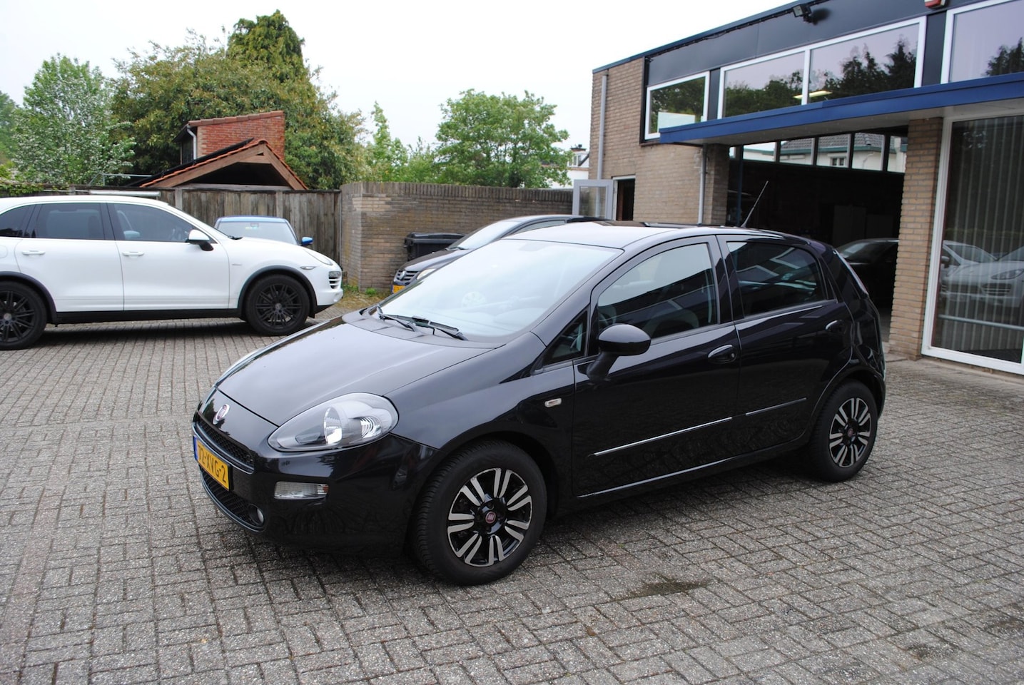 Fiat Punto Evo - 0.9 TwinAir Easy 0.9 TwinAir Easy,CLIMA,NAVI,CRUISE CONTROL - AutoWereld.nl