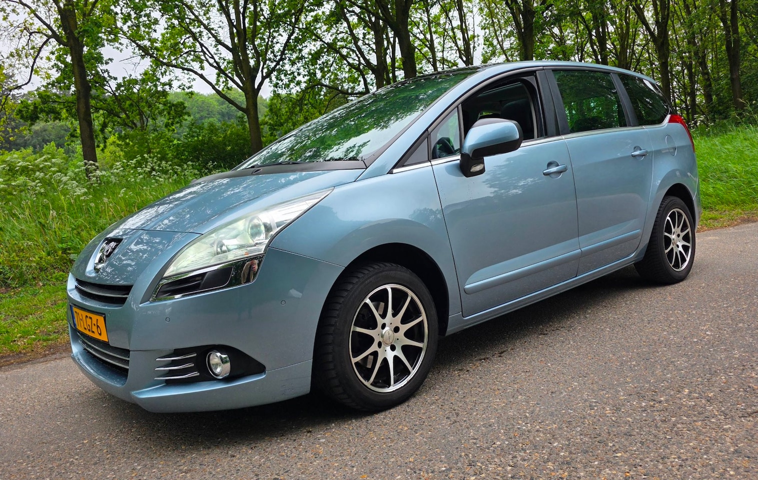 Peugeot 5008 - 1.6 VTi ST - Panoramadak - Navigatie - Xenon - - AutoWereld.nl