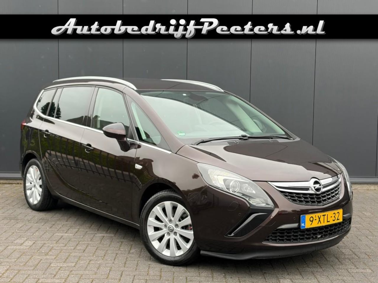 Opel Zafira Tourer - 1.6 170pk Automaat Navi Camera Cruise PDC Trekhaak NL-auto - AutoWereld.nl