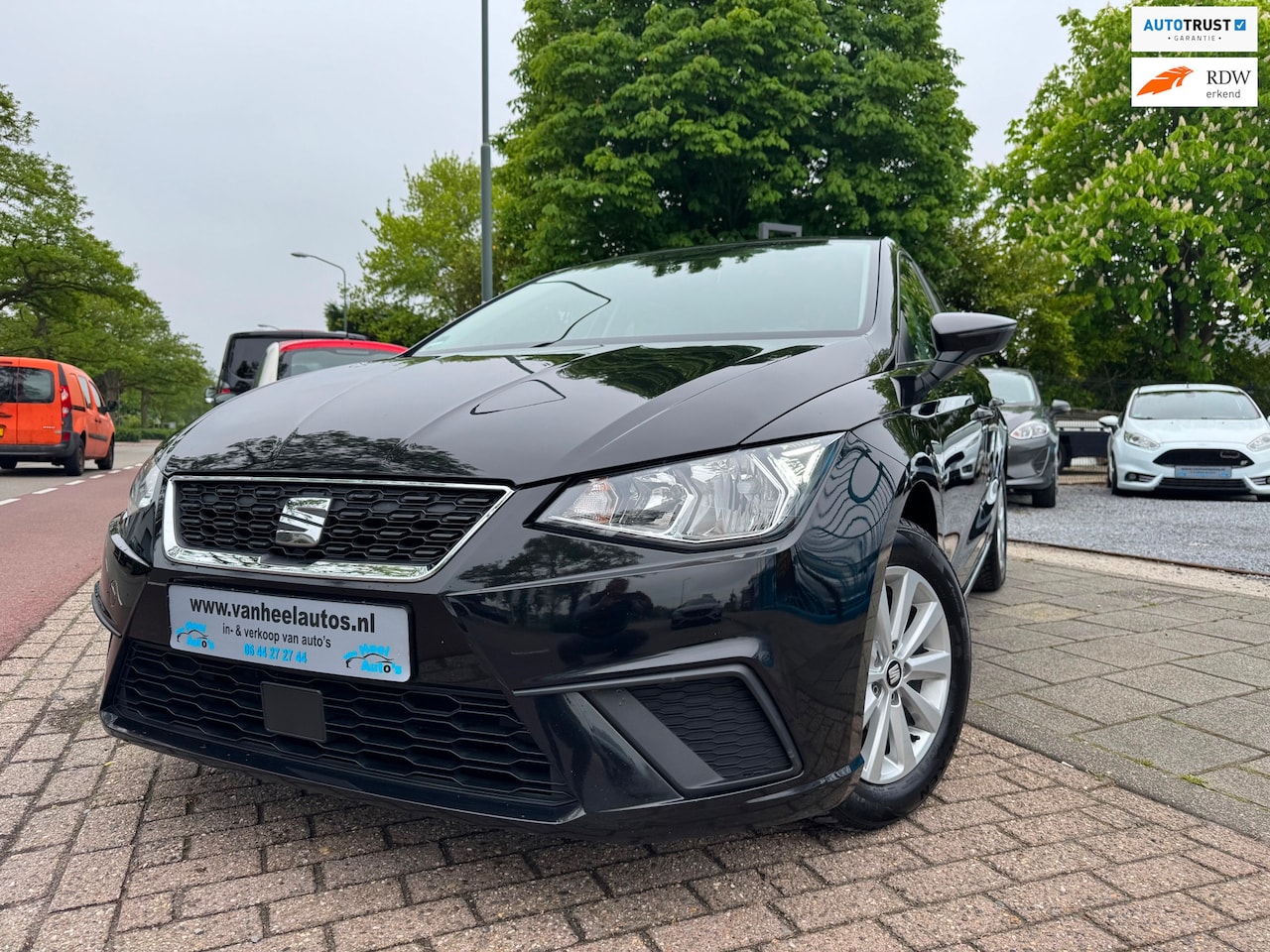 SEAT Ibiza - 1.0 MPI A-C Elek Pakket Lmv Pdc Bluetooth - AutoWereld.nl