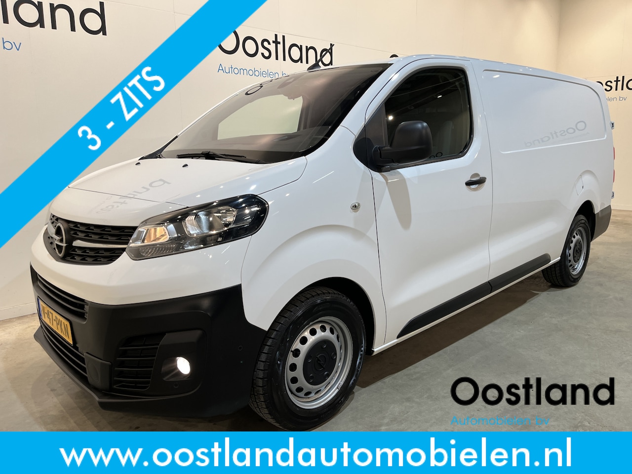 Opel Vivaro - 2.0 CDTI L3H1 123 PK / Euro 6 / Airco / CarPlay / Cruise Control / PDC / Navigatie / 3-Zit - AutoWereld.nl