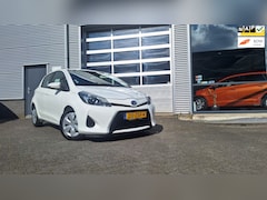 Toyota Yaris - 1.5 Full Hybrid Aspiration/Navigatie/Camera/Cruise/Nl Auto