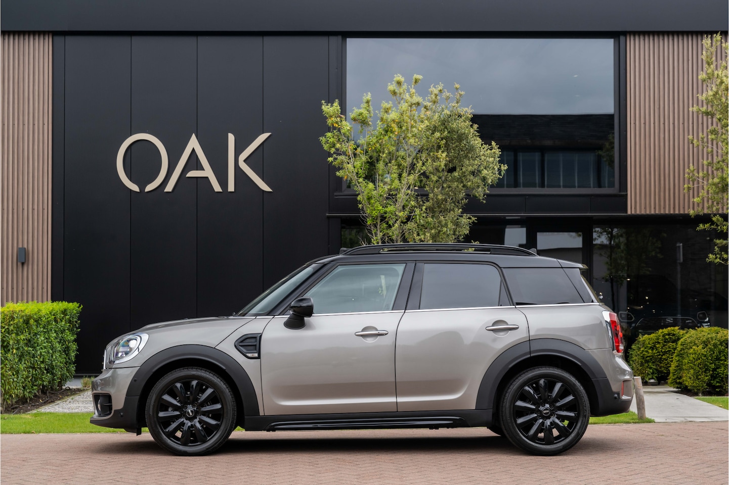 MINI Countryman - Mini 1.5 Cooper Chili Aut. | Navigatie | Panorama | Leder | Camera | 18"LM | Melting Silve - AutoWereld.nl