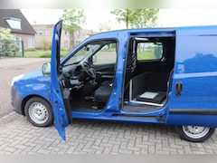 Opel Combo - 1.6 CDTi 90PK E5 Rolstoelauto zelfrijder Spacedrive ministuur B&S ombouw