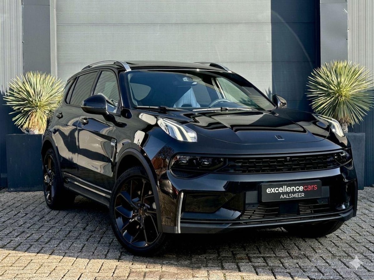Lynk & Co 01 - 1.5 Plug-In|Vol Black Edition|Zwarte Hemel|Pano - AutoWereld.nl