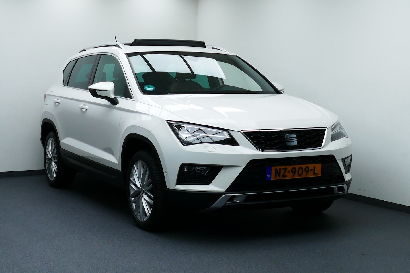 SEAT Ateca - 1.4 150PK EcoTSI Xcellence. Panodak, Adap Cruise, 360 Camera, 18"LMV, Haak 1600kg - AutoWereld.nl