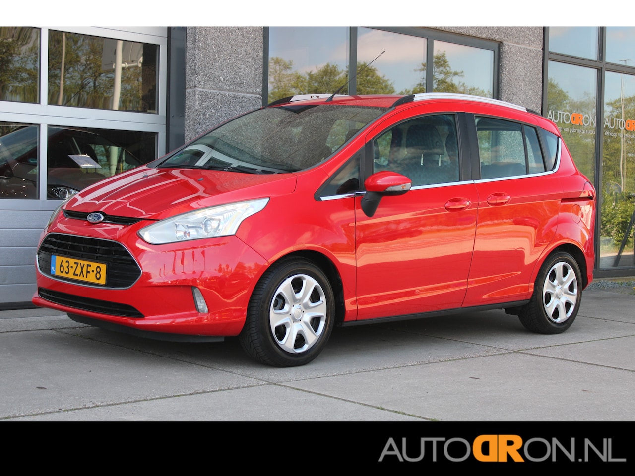 Ford B-Max - 1.0 EcoBoost Titanium Motor Rookt Lees Tekst! - AutoWereld.nl