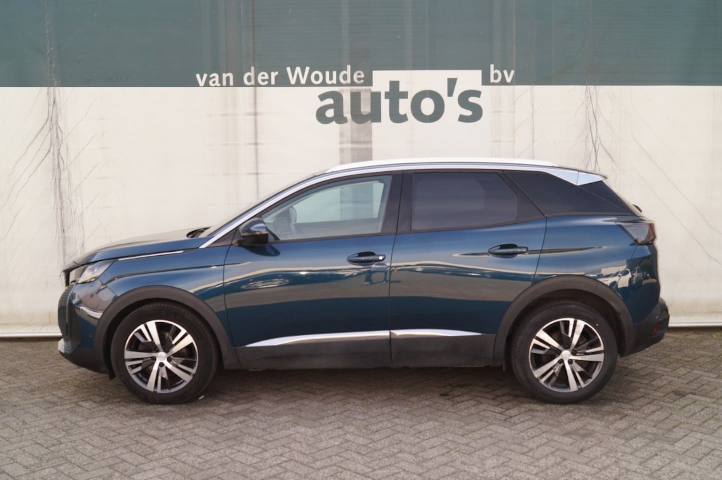Peugeot 3008 - 1.2 PureTech 130pk Allure -NAVI-ECC-PDC-CRUISE- - AutoWereld.nl