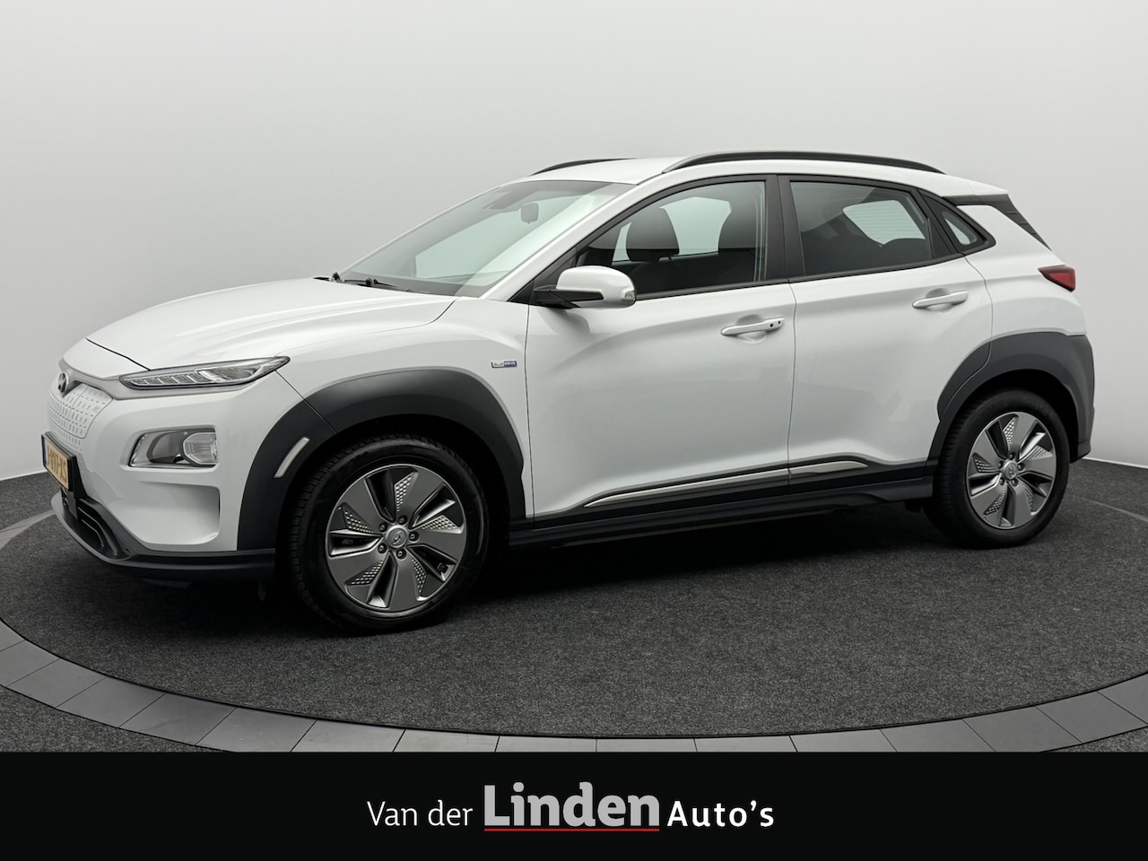 Hyundai Kona Electric - EV Comfort 64 kWh 3- Fase SOH 95,4% | Warmtepomp | Camera | Carplay&Android - AutoWereld.nl