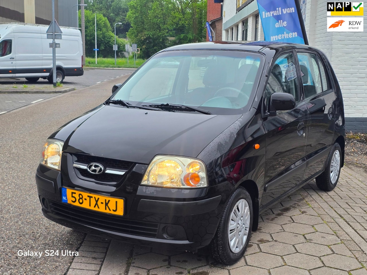 Hyundai Atos - 1.1i Active Young*1e eig*lage km 85000 nap*apk*airco ijs *elek ramen*rijd perfect*inruil m - AutoWereld.nl