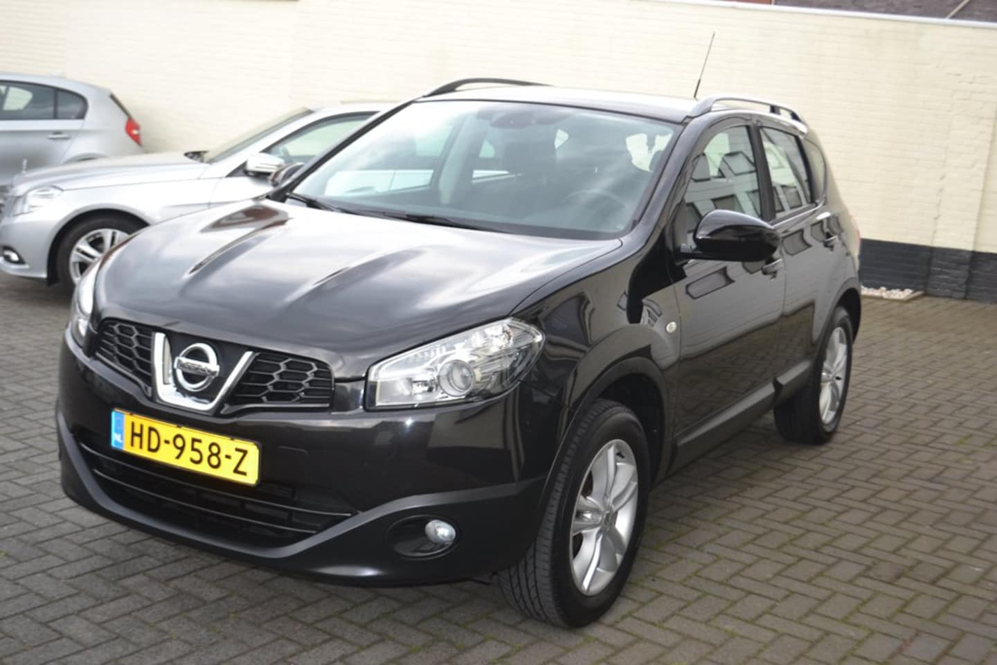 Nissan Qashqai - 1.6 Acenta Navi/Park.Camera/Climate - AutoWereld.nl
