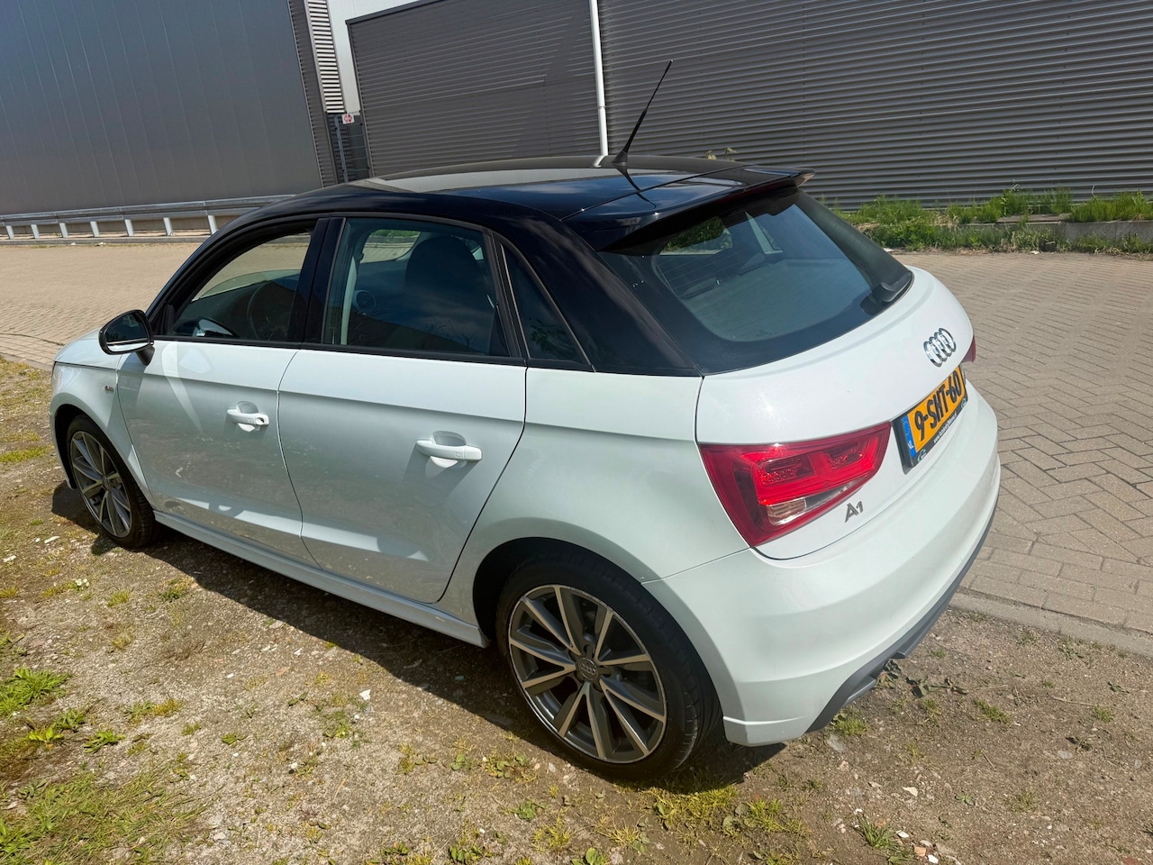 Audi A1 Sportback - 1.2 TFSI / S-Line /Admired - AutoWereld.nl