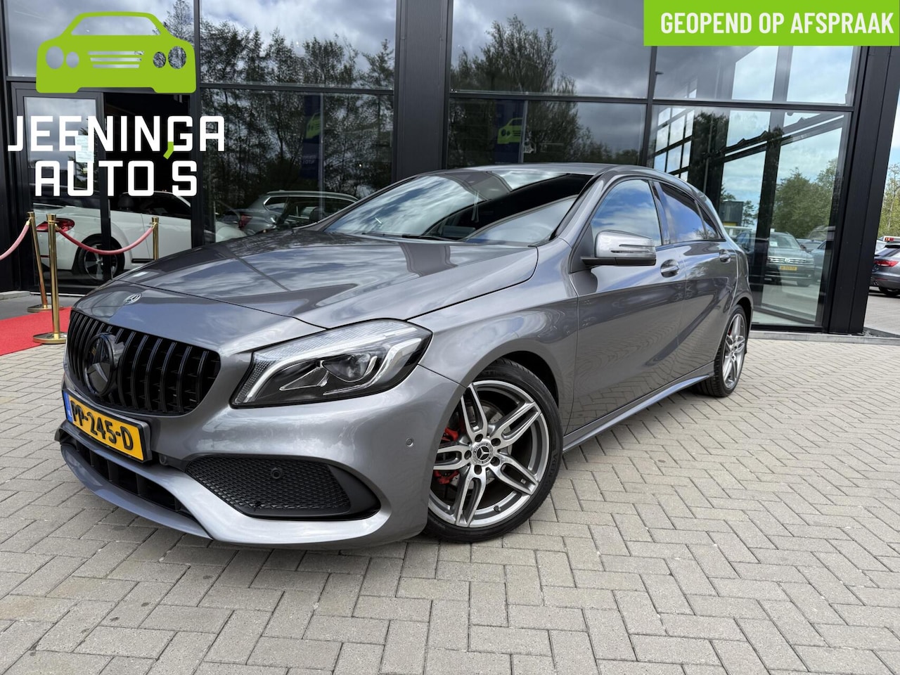 Mercedes-Benz A-klasse - 180 Business Solution AMG|Camera|Stoelverwarming|NAP - AutoWereld.nl