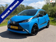 Toyota Aygo - 1.0 VVT-i x-cite Automaat / Camera / Navi / Airco / 16" Velgen / USB-AUX-12V / Origineel N