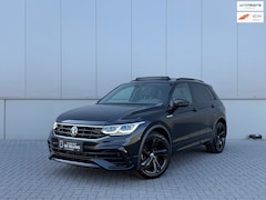 Volkswagen Tiguan - 1.5 TSI R-Line Pano IQ-Light Led Matrix Sfeerverl