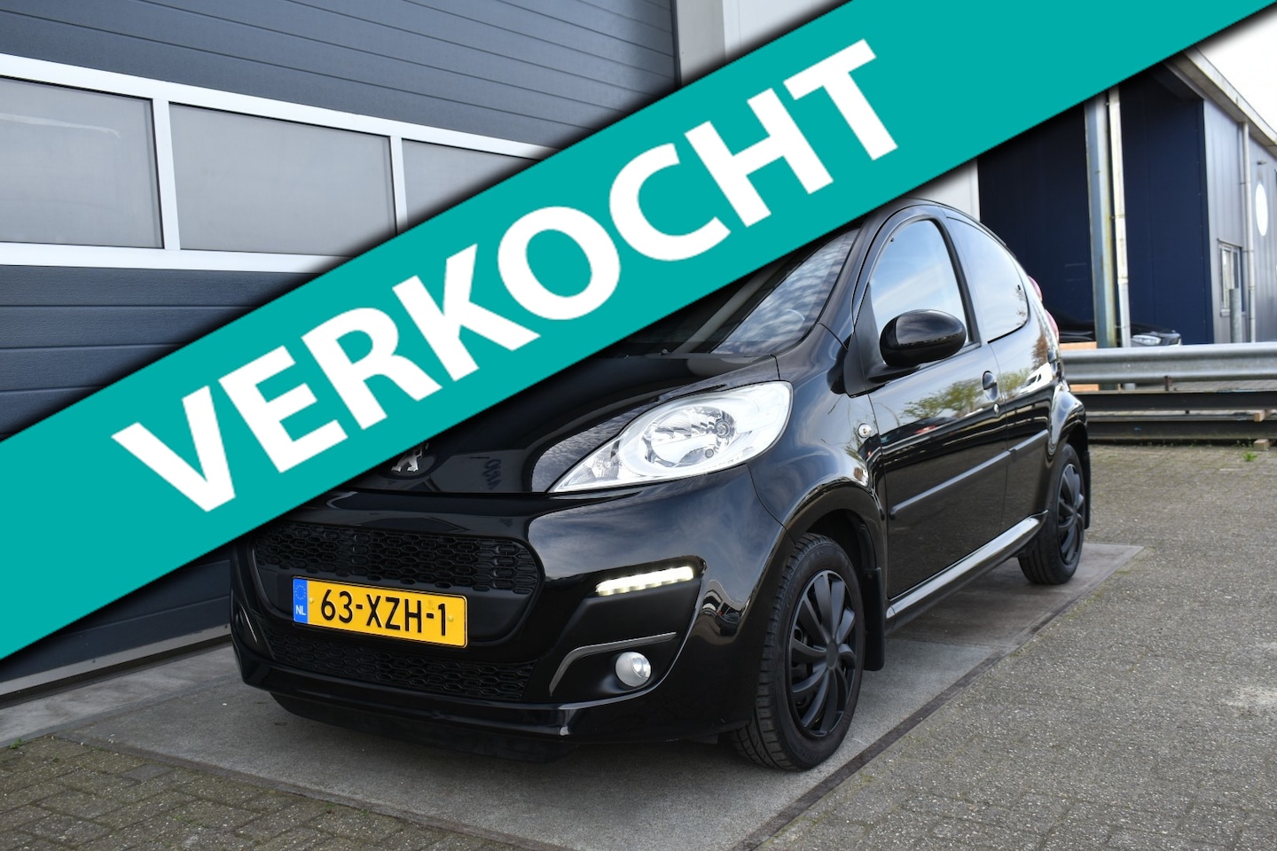 PEUGEOT 107