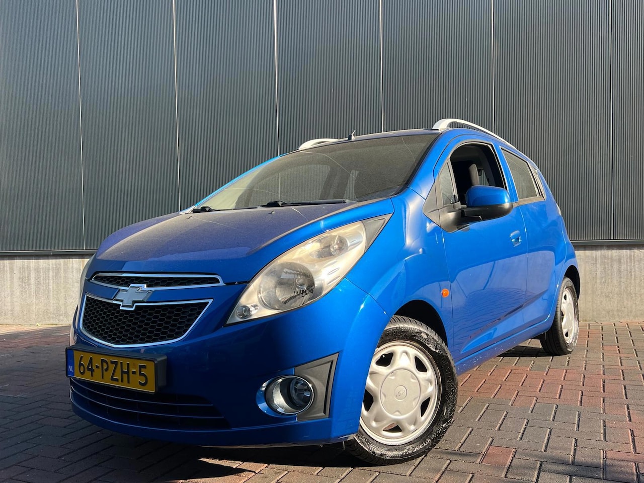 Chevrolet Spark - 1.0 16V LS * Airco * 5-deurs * Elek-ramen * Nieuw APK * - AutoWereld.nl