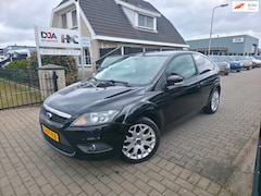 Ford Focus - 1.6-16V Futura