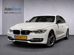 BMW 3-serie - 320i High Executive (LED, LEDER, STOELVERWARMING, PARKEERSENSOREN, NAVI)