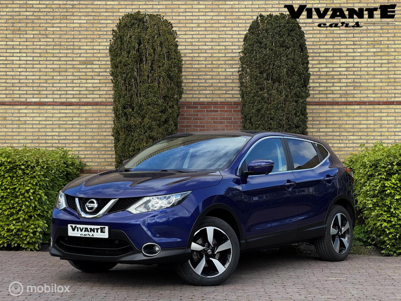 Nissan Qashqai - 1.2 N-Connecta 360-Camera*Cruise*Clima*Navi*trekhaak - AutoWereld.nl