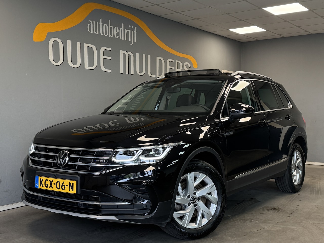Volkswagen Tiguan - 1.4 TSI eHybrid Memory/ACC/360/Pano/Carplay/Leder - AutoWereld.nl