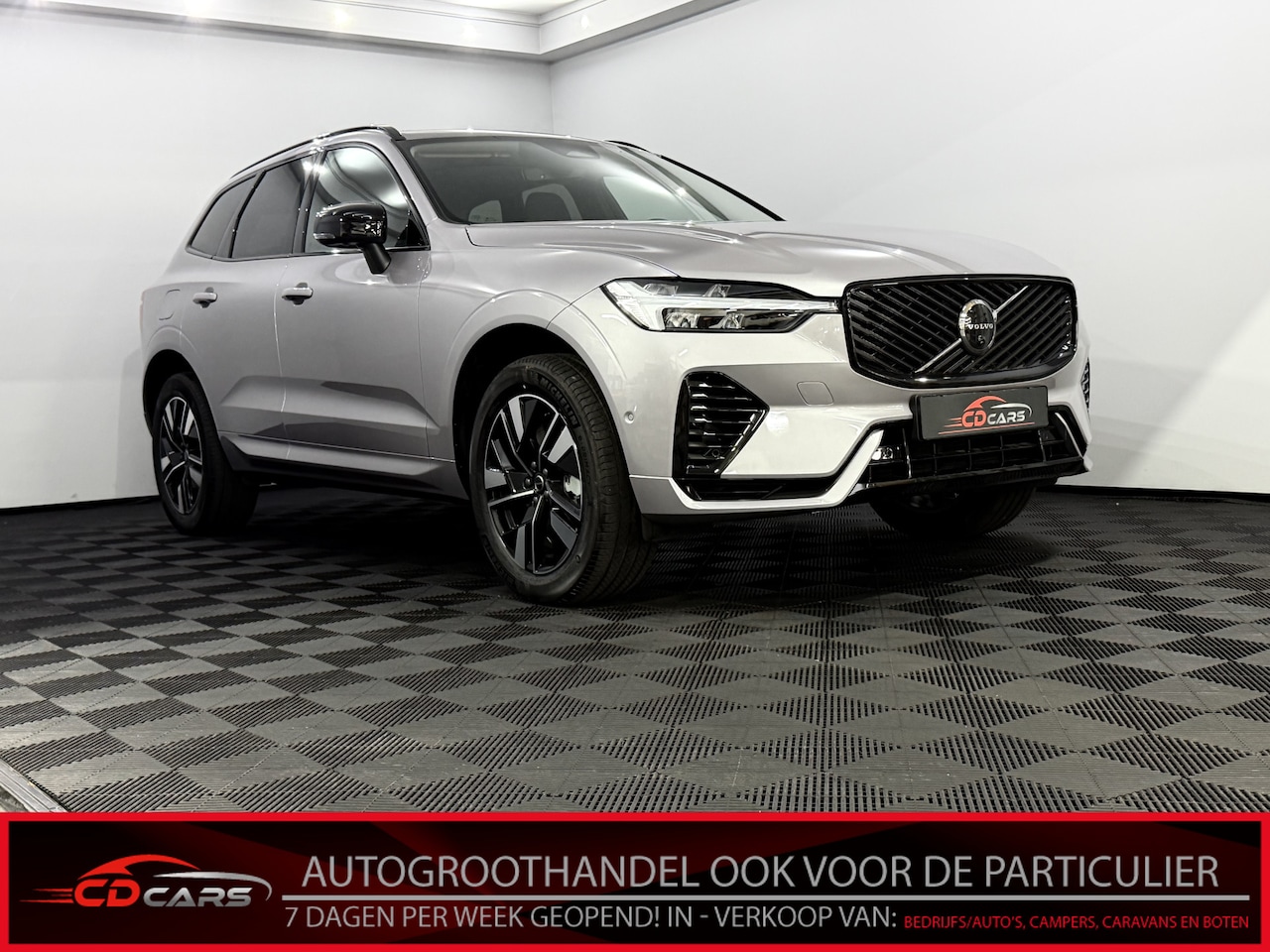 Volvo XC60 - 2.0 T8 Plug-in hybrid AWD Plus Dark Panoramadak, 360 Camera, Harman/Kardon, Memory stoelen - AutoWereld.nl