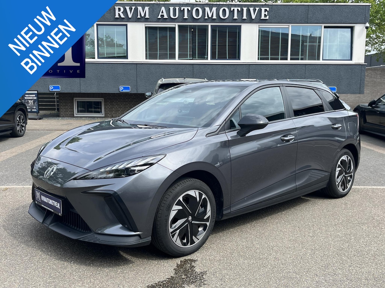 MG MG4 Electric - Comfort 64 kWh MG GARANTIE T/M 12-2030| NET ONDERHOUD GEHAD RIJKLAAR| DEALER ONDERHOUDEN| - AutoWereld.nl
