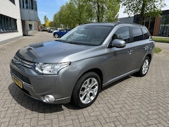 Mitsubishi Outlander - 2.0 PHEV Instyle+ SCHUIFDAK CAMERA STOELVW