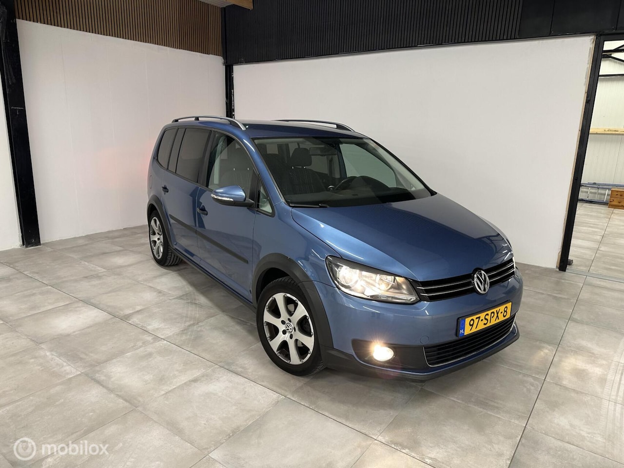 Volkswagen Touran Cross - 1.4 TSI VOL NAVI - AutoWereld.nl