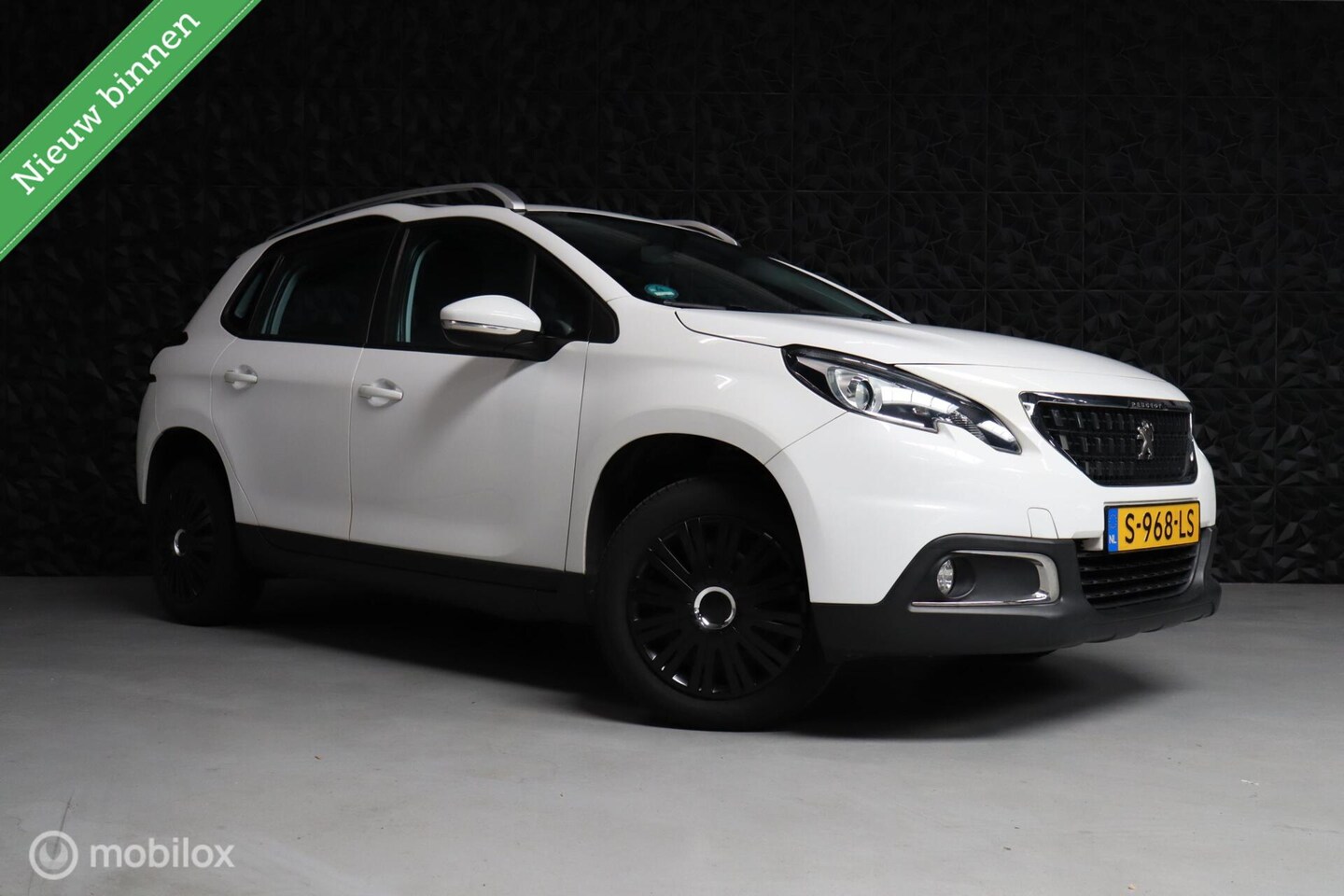 Peugeot 2008 - 1.2 PureTech Active | Carplay | Airco | E-ramen - AutoWereld.nl