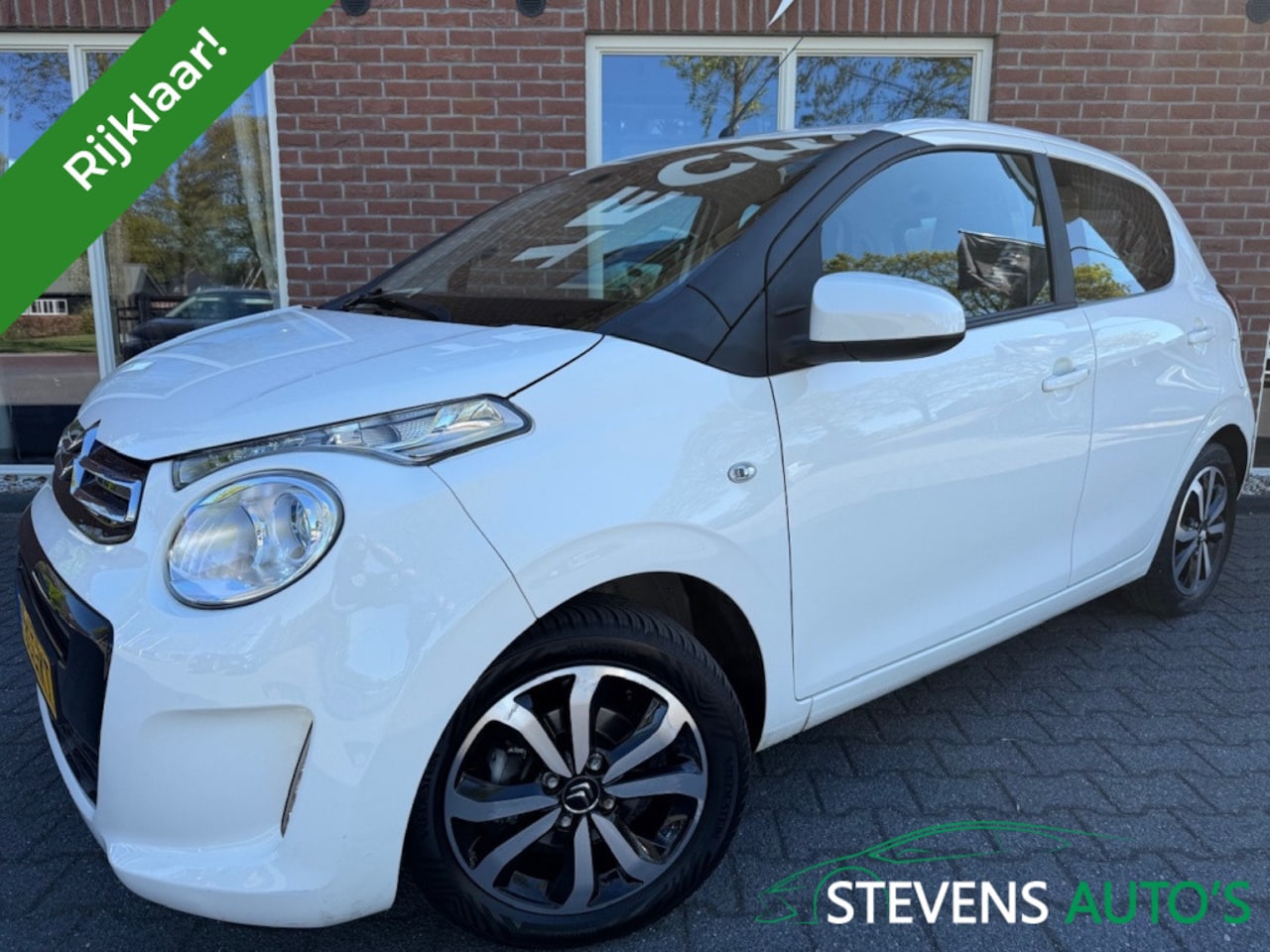 Citroën C1 - 1.0 VTi Shine CAMERA / CARPLAY / ANDROID / DAB+ / AIRCO - AutoWereld.nl
