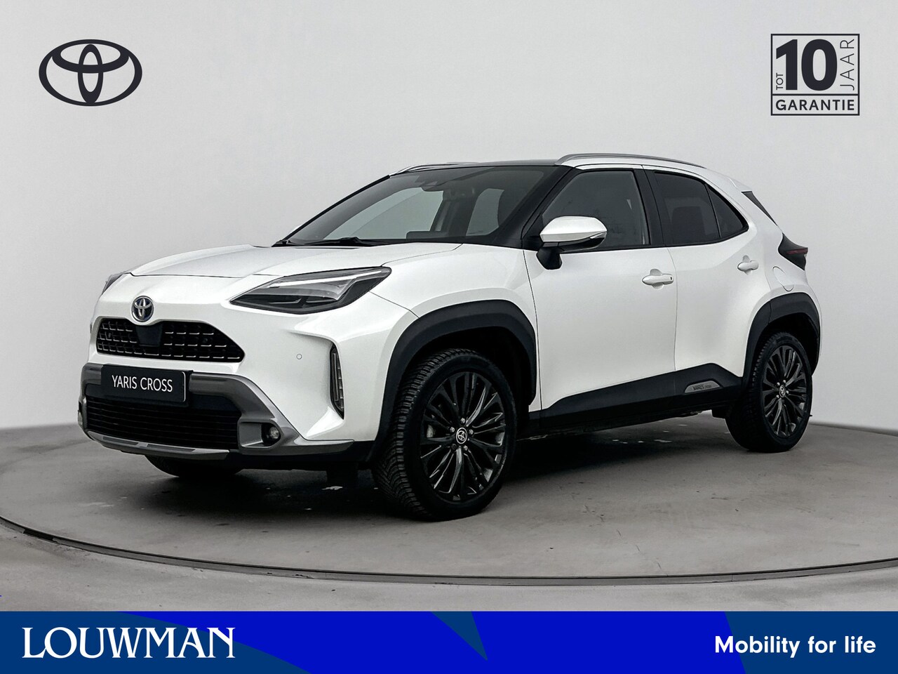 Toyota Yaris Cross - 1.5 Hybrid Adventure Elektrische achterklep | Caprlay | Panoramadak | - AutoWereld.nl