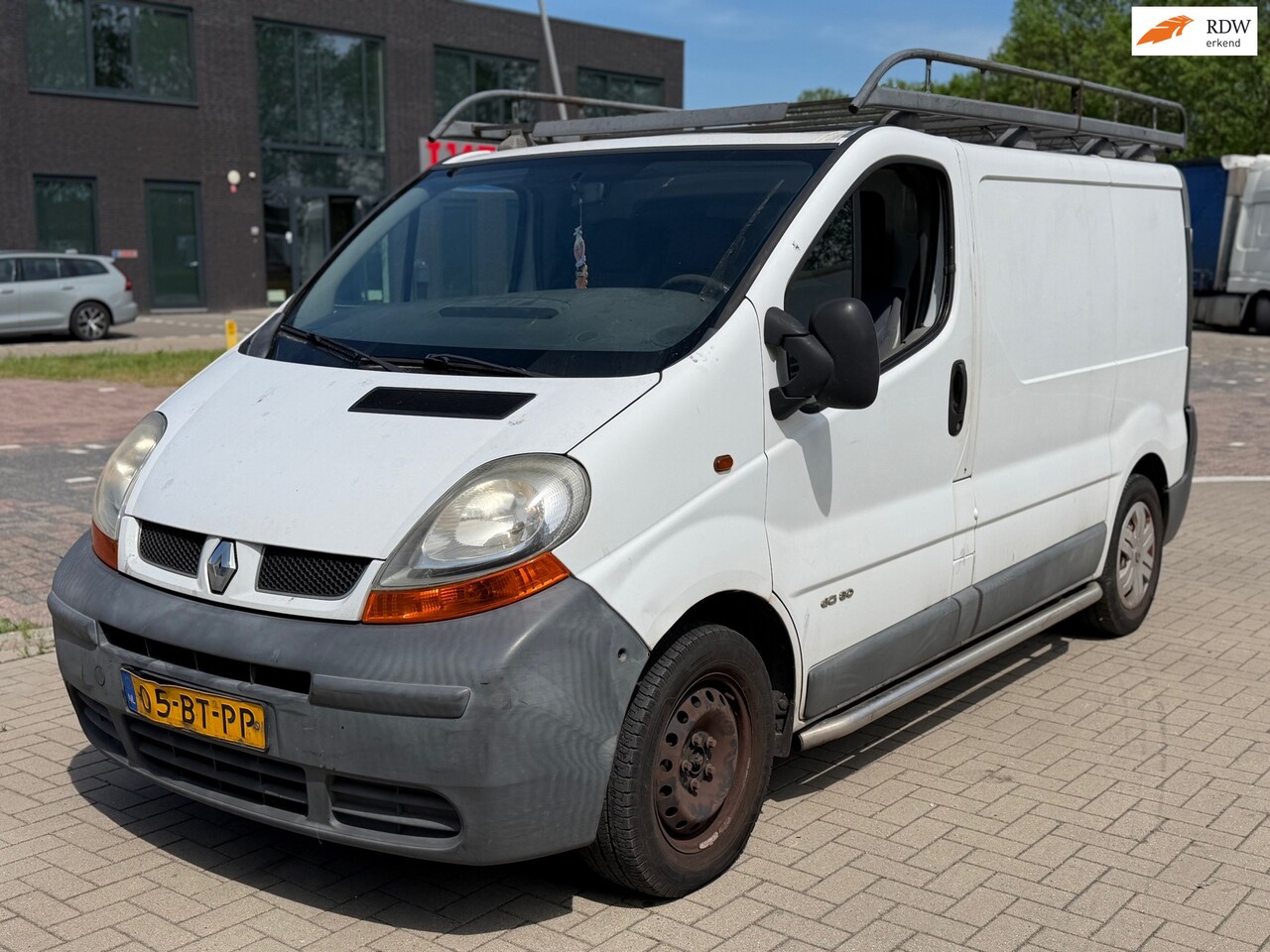 Renault Trafic - 1.9 dCi L1 H1 Série Spéciale 1.9 dCi L1H1 Série Spéciale - AutoWereld.nl