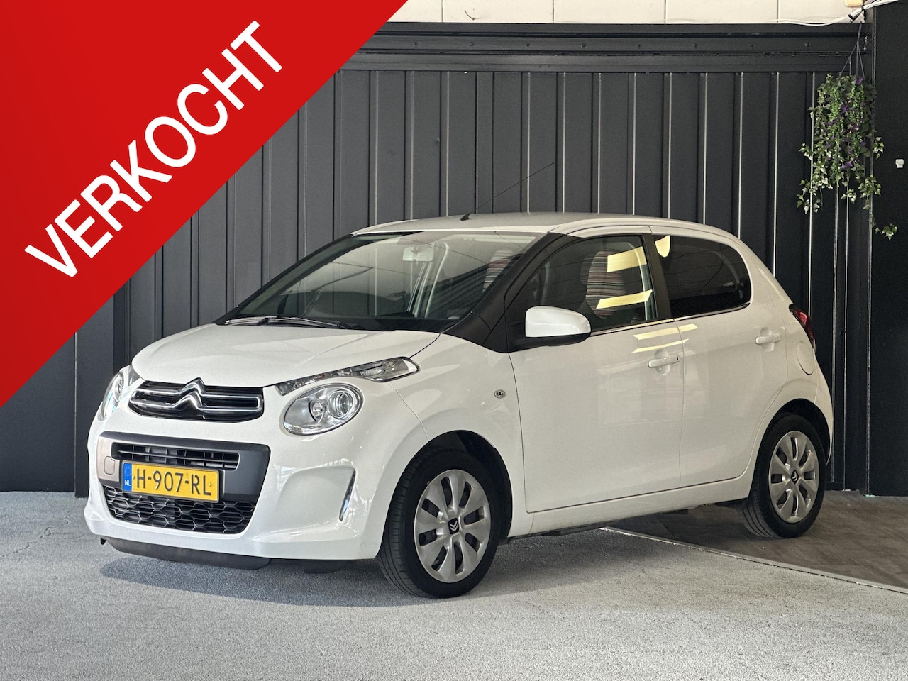 Citroën C1 - 1.0 VTi Feel | Carplay | Cruise Control | Airco | Navigatie | Elektrische Ramen Voor | Hil - AutoWereld.nl