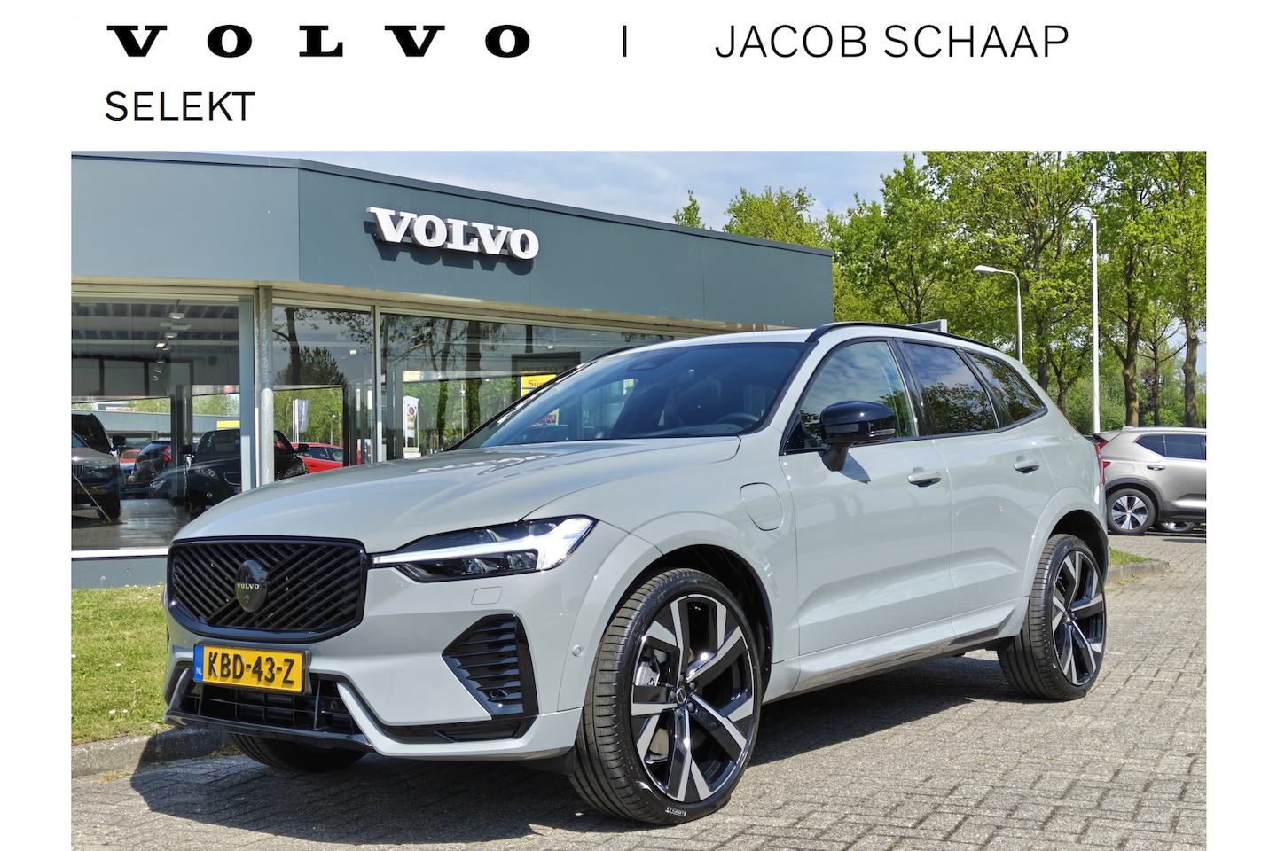 Volvo XC60 - T8 AWD 455PK Plug-in Hybrid Ultra Black Edition | DEMO | B&W | Luchtvering | Nappa | 22'' - AutoWereld.nl