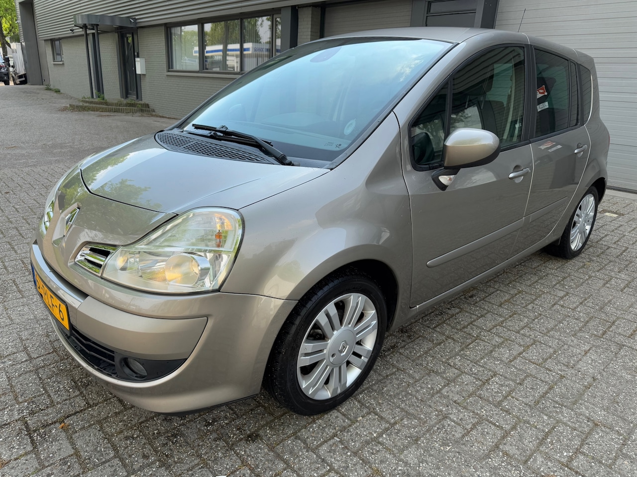 Renault Grand Modus - 1.6-16V Exception 1.6-16V Exception - AutoWereld.nl