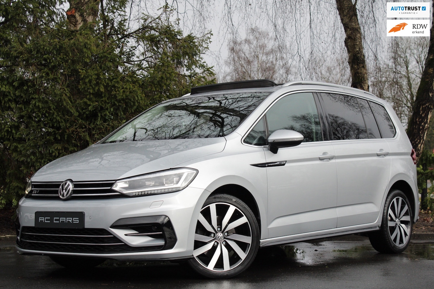 Volkswagen Touran - 1.8 TSI DSG R-Line 179PK - Pano/Cam/Bomvol! - AutoWereld.nl