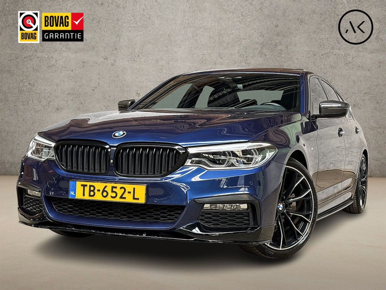 BMW 5-serie - 520i M Sport High Executive 184Pk Automaat (PANORAMADAK, M PAKKET, GROOT NAVI, MEMORY SEAT - AutoWereld.nl