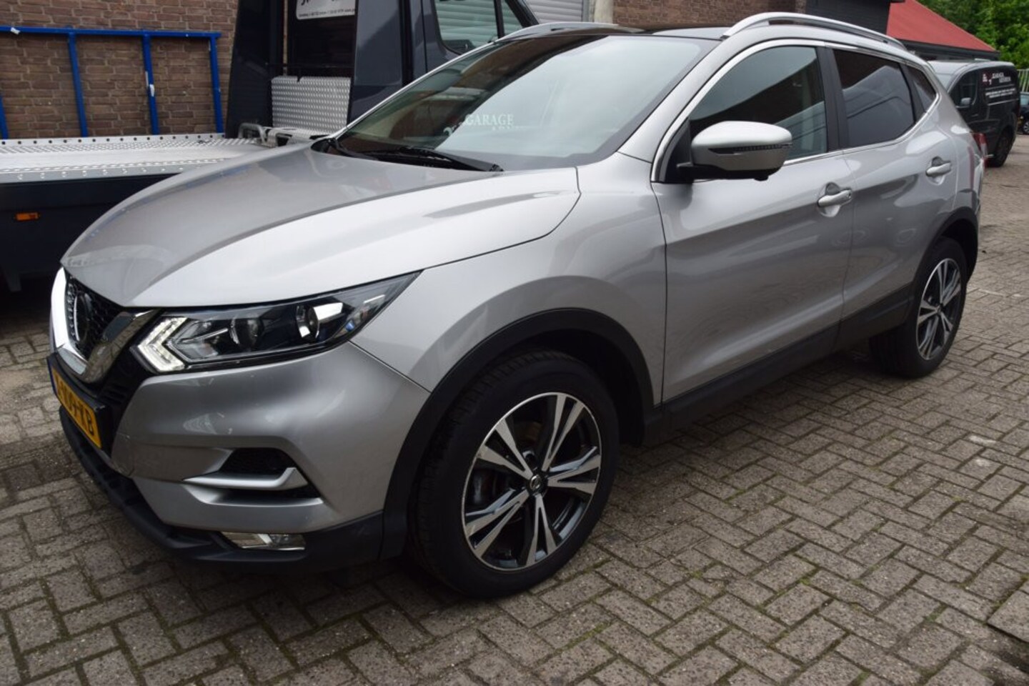 Nissan Qashqai - 1.2 Tekna 17" 1.2 Tekna 17" - AutoWereld.nl