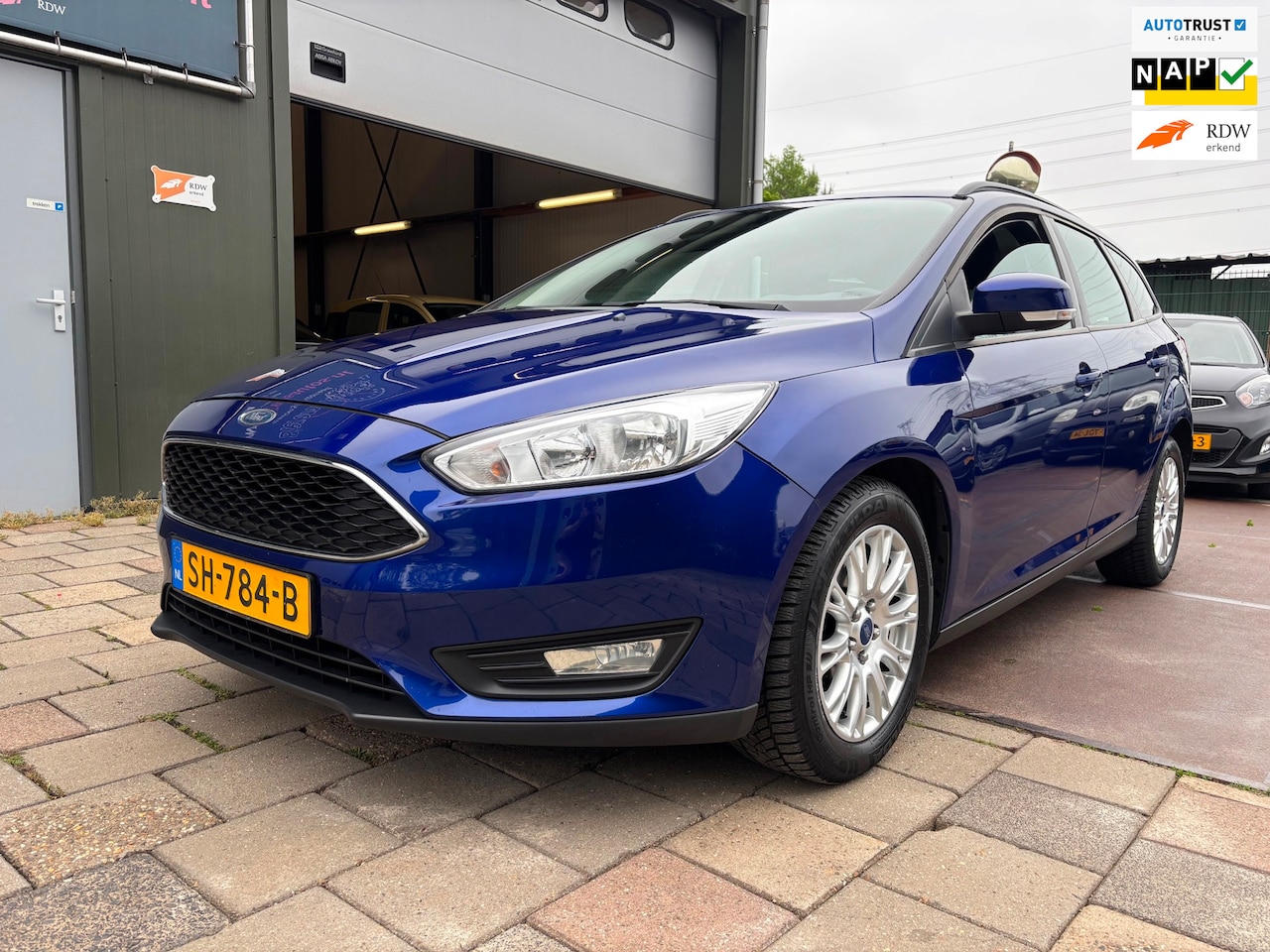 Ford Focus Wagon - 1.0 Lease Edition Mooie Auto Navi Cruise - AutoWereld.nl