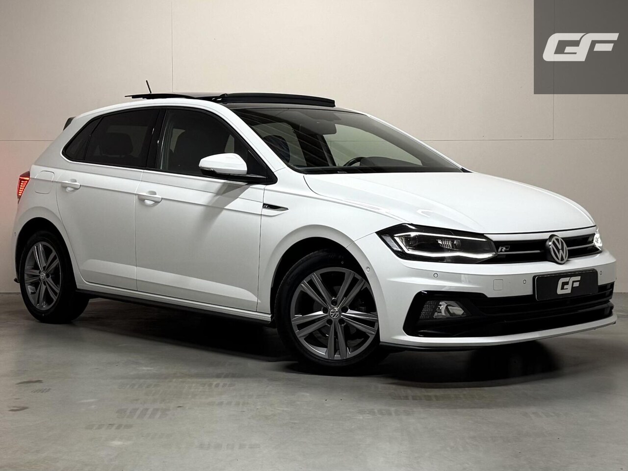 Volkswagen Polo - 1.0 TSI R-Line Pano Virtual DSG CarPlay NAP - AutoWereld.nl