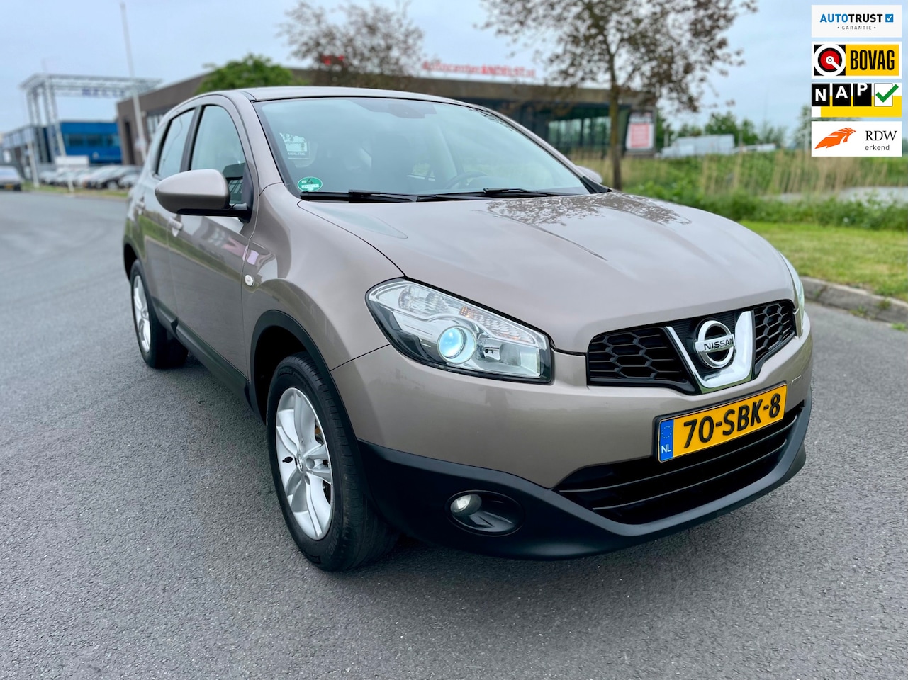 Nissan Qashqai - 1.6 Acenta 1.6 Acenta, Trekhaak, Navi, Camera, Cruise/Climate control, Xenon, Lmv, Elektr ramen, Geen - AutoWereld.nl