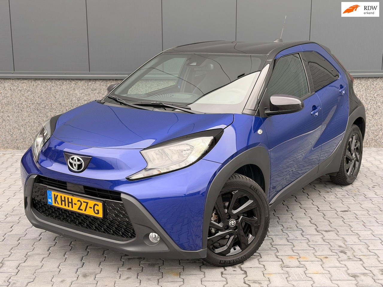 Toyota Aygo X - 1.0 VVT-i S-CVT Pulse ACC Clima Stoelverw 17'' CarPlay Camera - AutoWereld.nl
