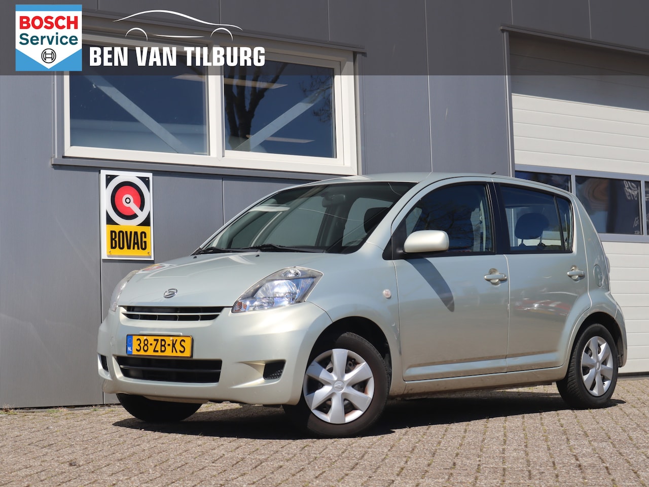 Daihatsu Sirion 2 - 1.3-16V Prestige / Airco / Automaat / Trekhaak - AutoWereld.nl