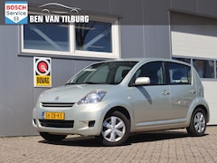 Daihatsu Sirion 2 - 1.3-16V Prestige / Airco / Automaat / Trekhaak