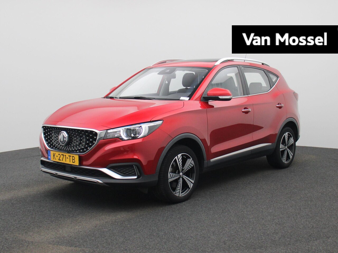 MG ZS - Luxury 45 kWh | Panoramadak | Stoelverwarming | Leder | Carplay | Camera | - AutoWereld.nl