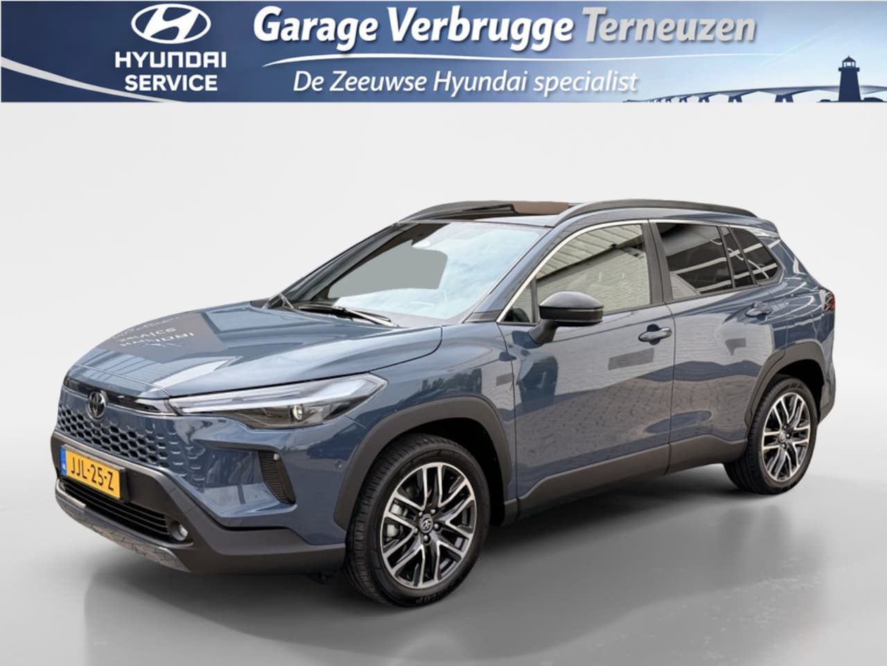 Toyota Corolla Cross - Hybrid 180 Executive | Als nieuw | Panorama | JBL | Lederen bekl - AutoWereld.nl